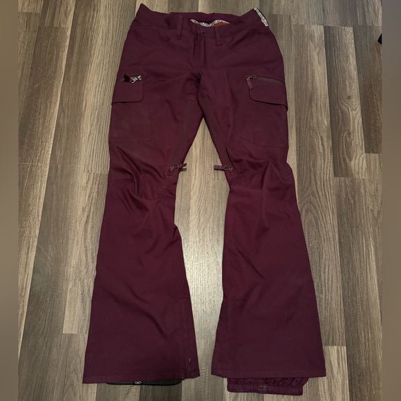 Pants - Burton Gloria Snowpants Snowboard Pants Small Maroon Plum